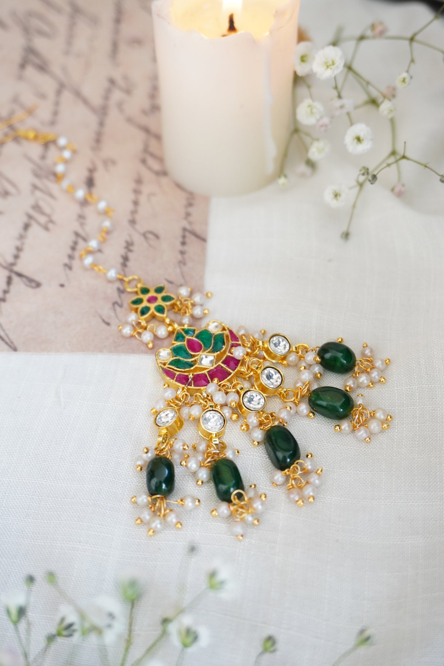 Diya Pink-Green Kundan Maangtikka