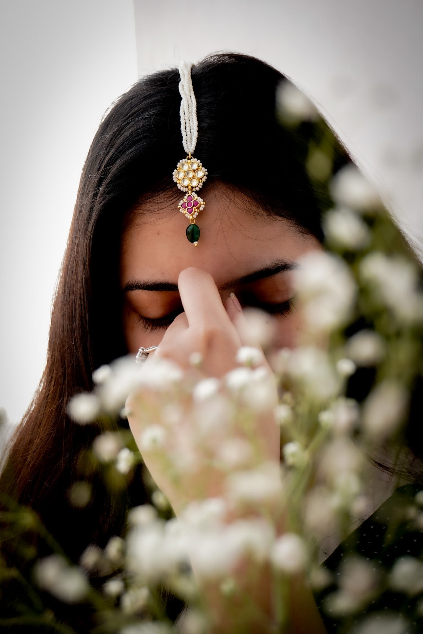 Aarohi Kundan Pearls Maangtikka