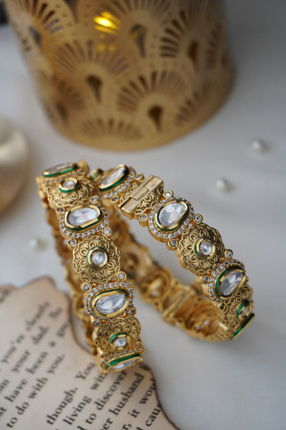 Vaibhavi Kundan temple work Bangles - Set of 2