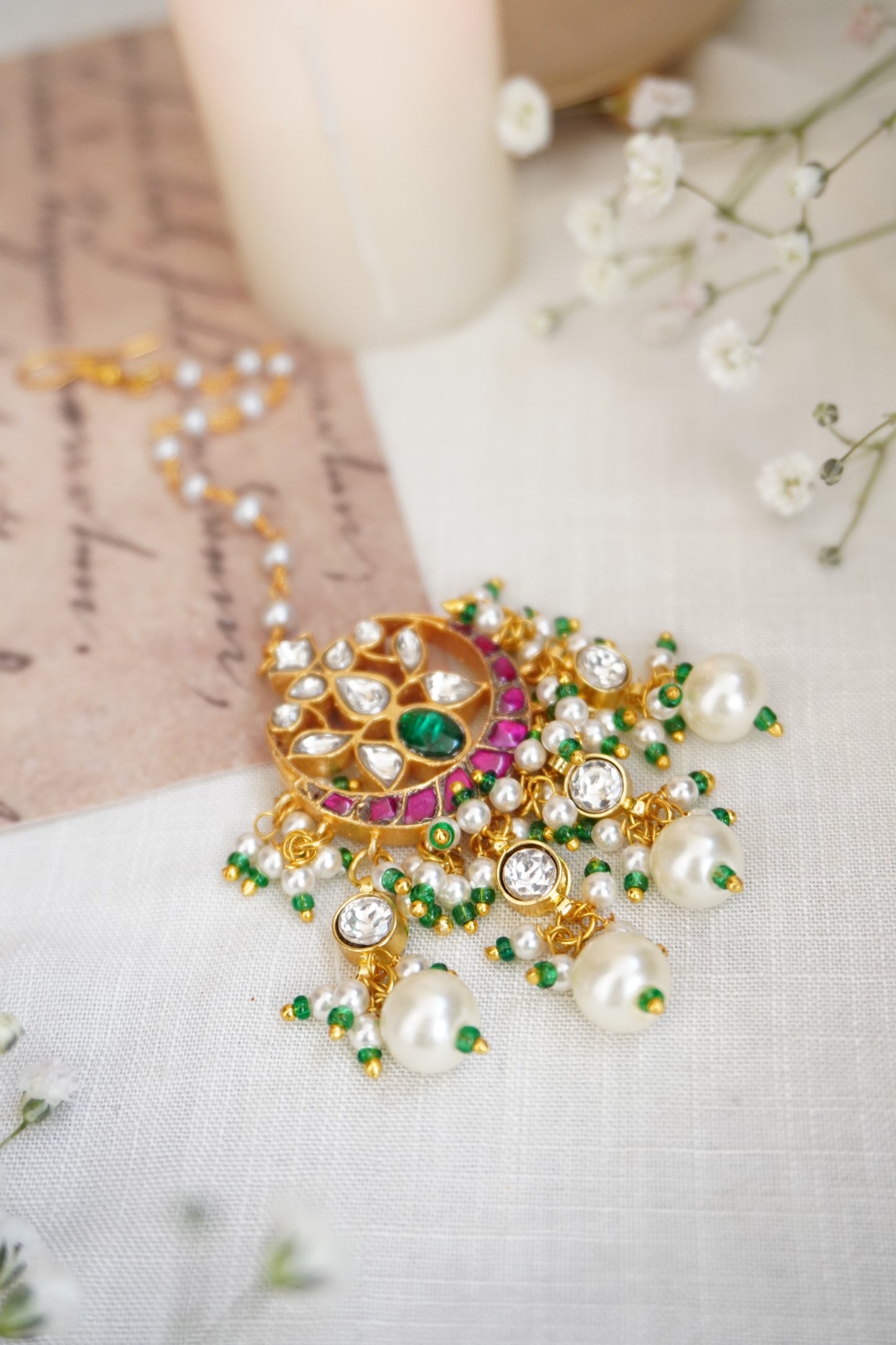 Saniya Kundan and Pearls Maangtikka