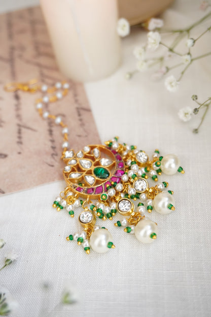 Saniya Kundan and Pearls Maangtikka