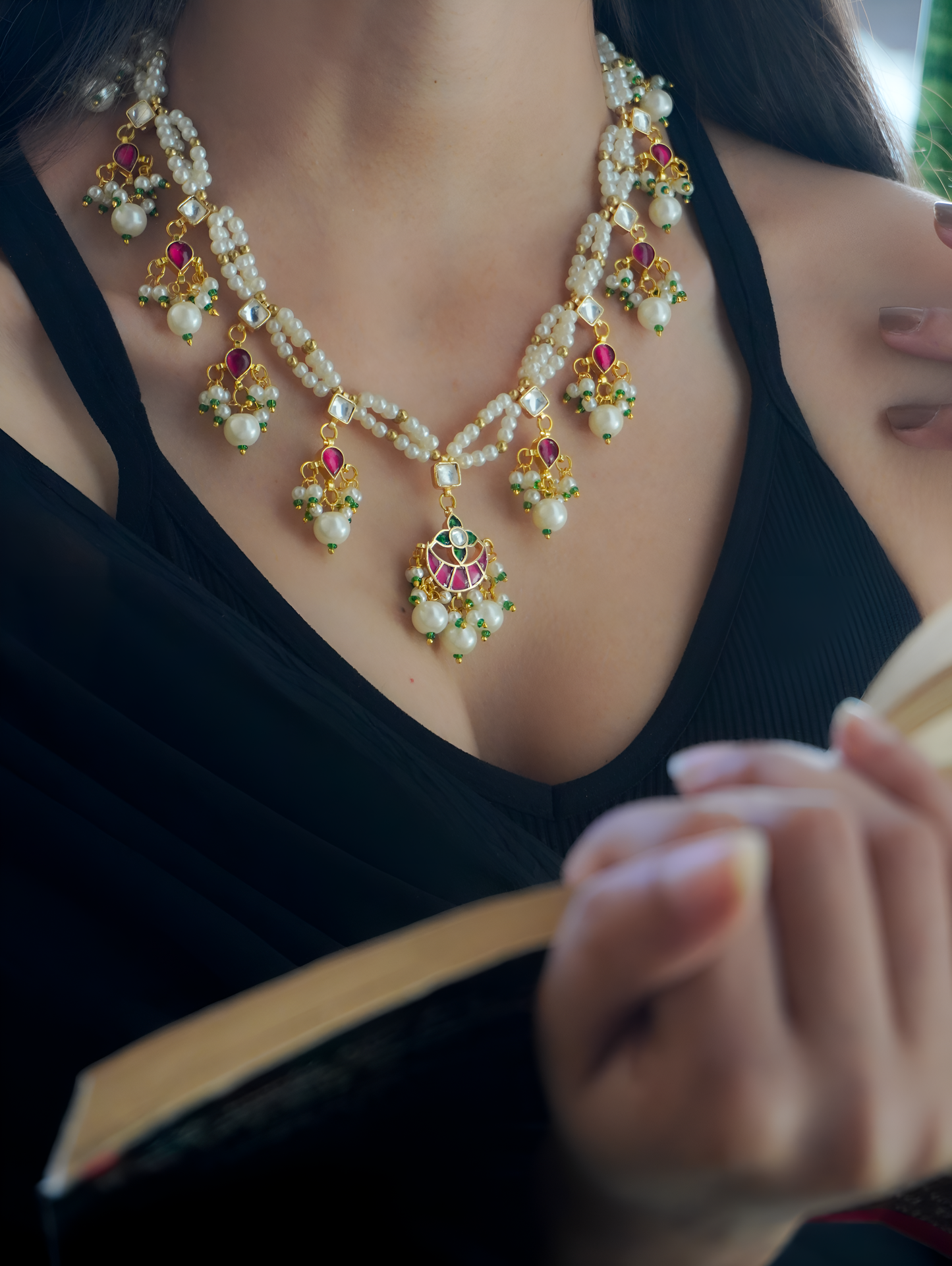 Nizam’s Grace Kundan and Pearls Necklace