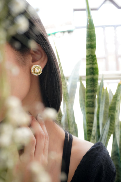 Ruhani Kundan Stud Earrings