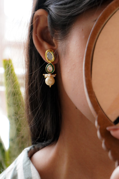 Saanjh Kundan Drop Earrings