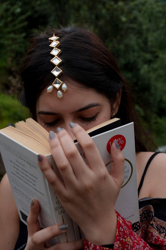 Aafreen Kundan and Pearls Maangtikka