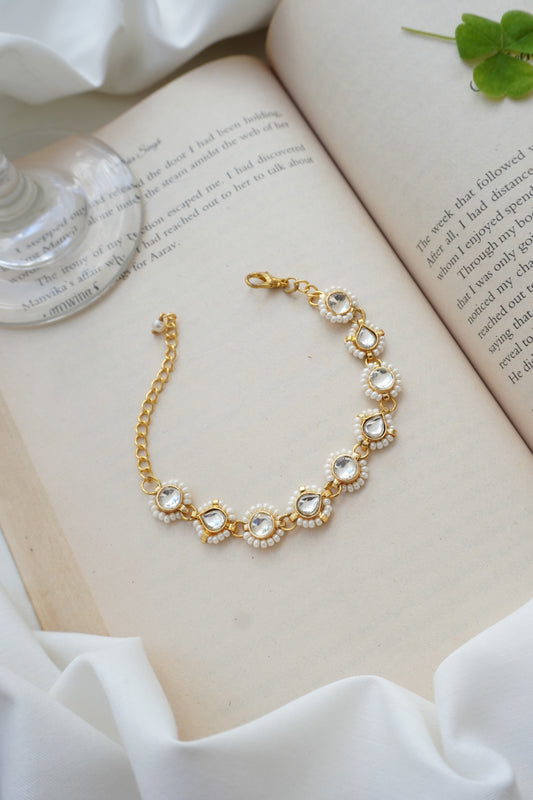 Tanirika Kundan Bracelet