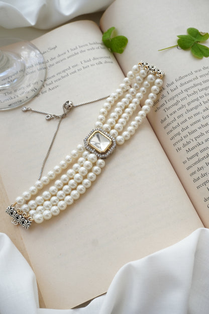 Aarunika Polki and Pearls Bracelet