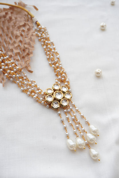 Mrinalika Kundan and Pearls Necklace
