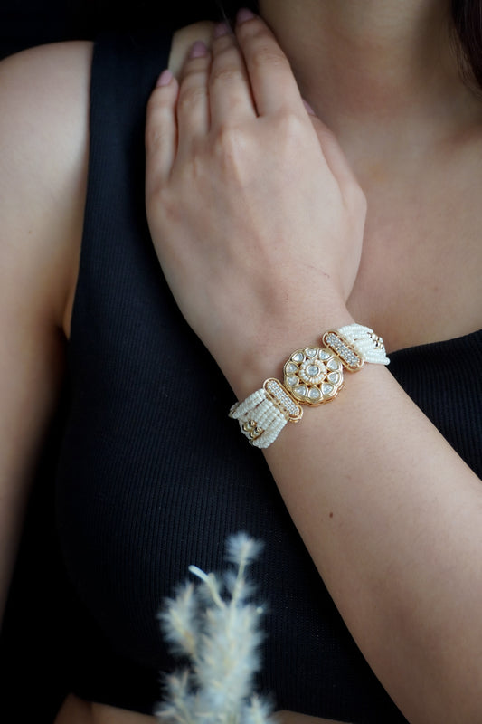 Diana Kundan Pearl Bracelet