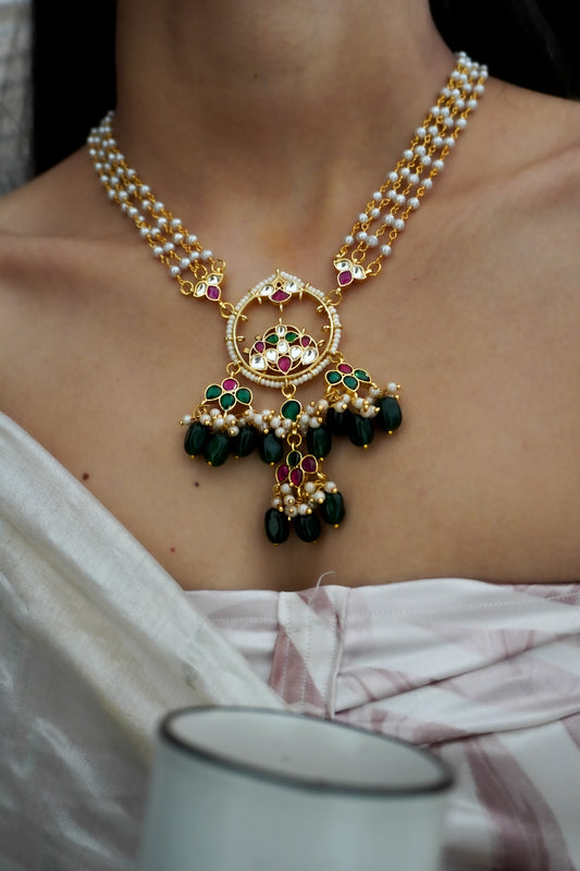 Kianna Red-Green Kundan Necklace