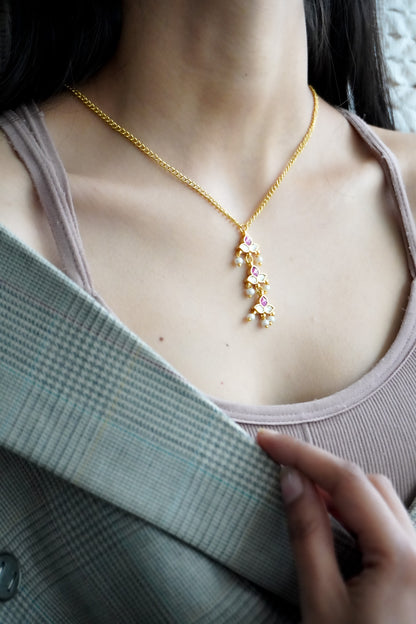 Noir Kundan and Pearls Necklace