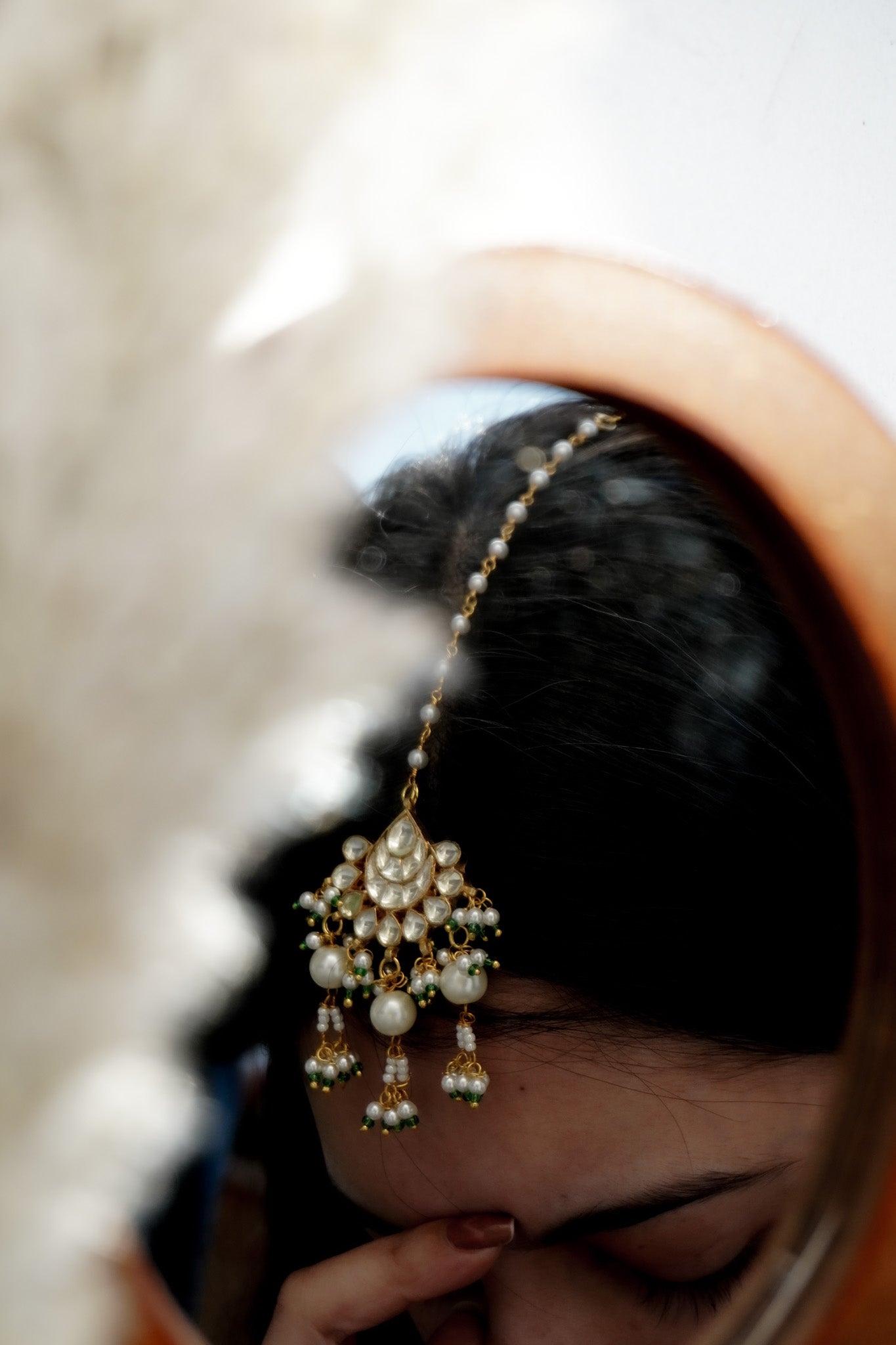 Pihu Kundan and Pearls Maangtikka