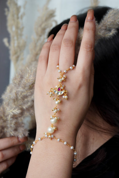 Radhika Kundan & Pearl Hath Phool