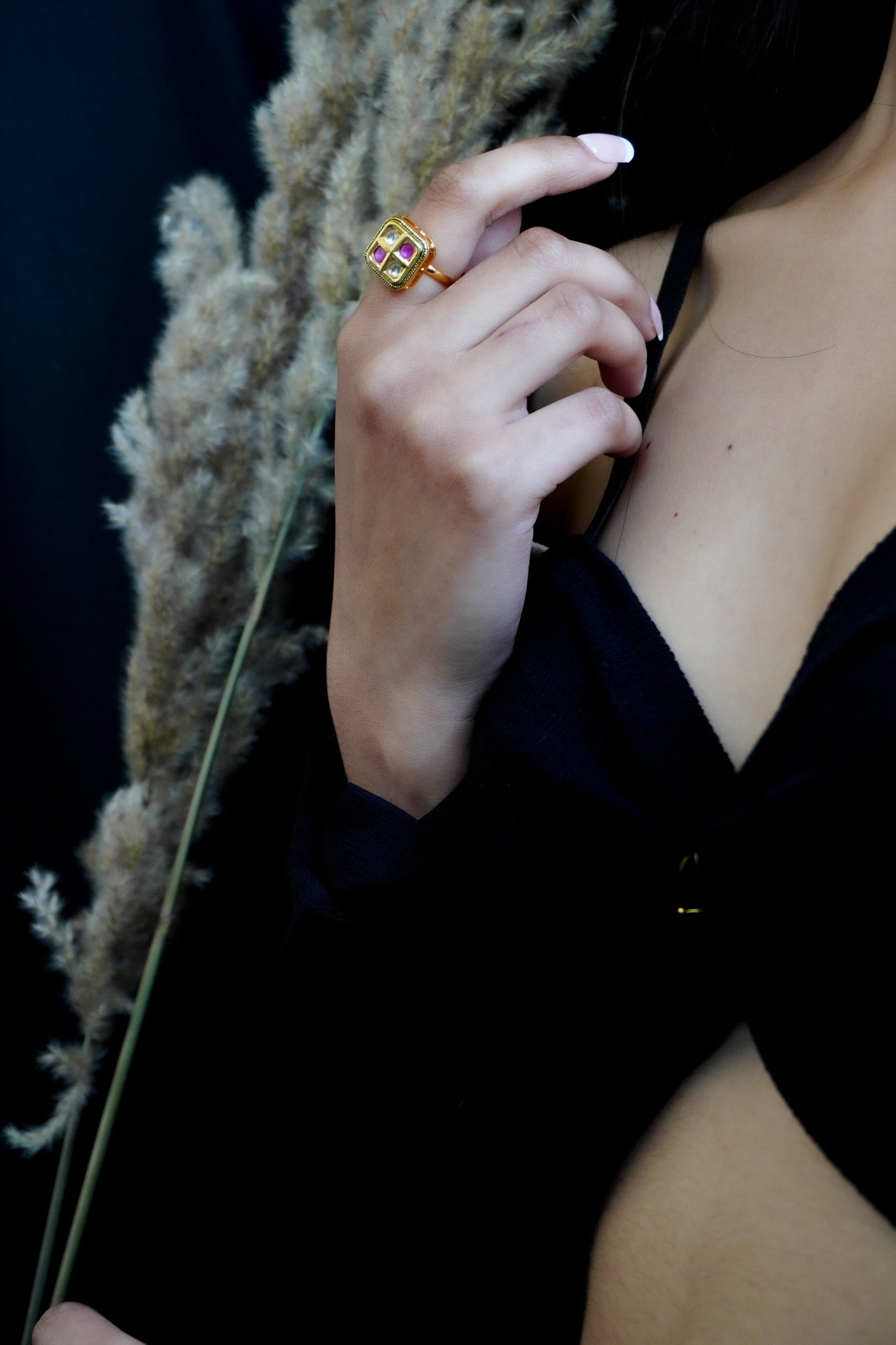 Radiant Edge Kundan Ring