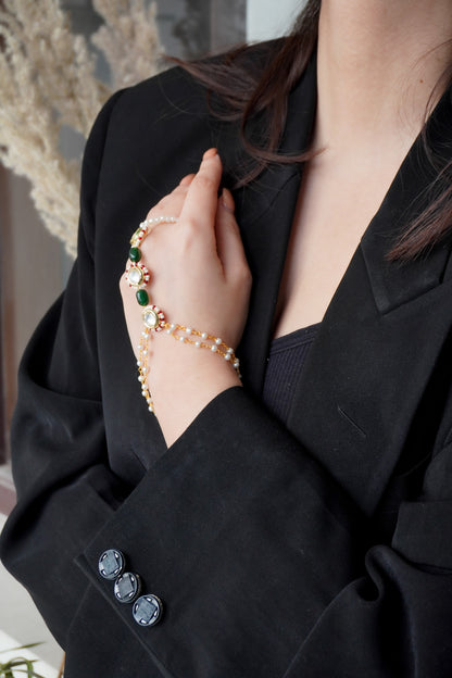 Rang Rasiya Kundan Hath Phool