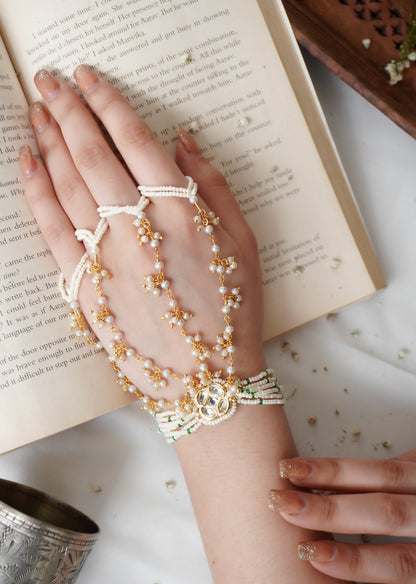 Rohini Kundan & Pearl Hath Phool