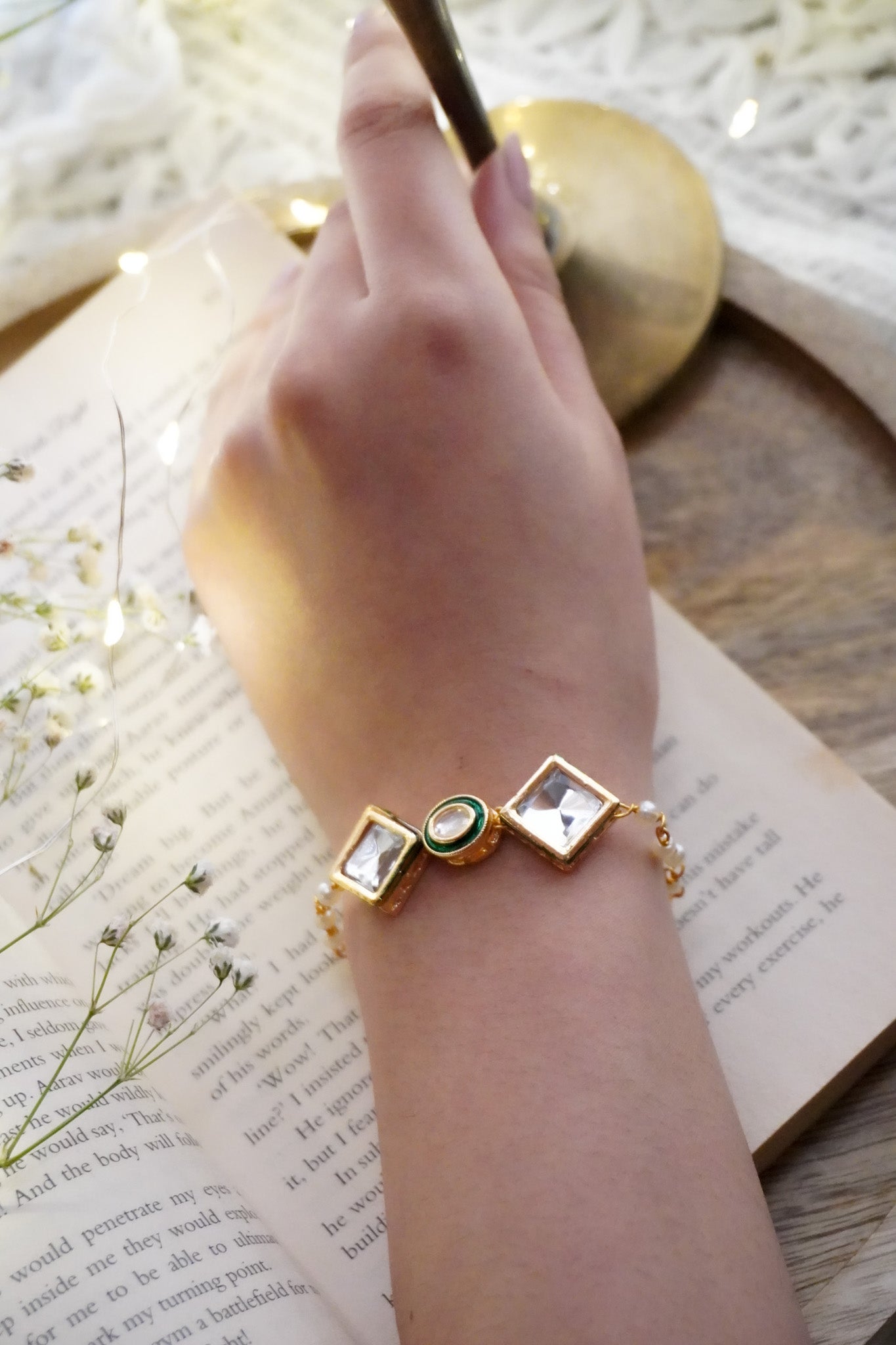 Tejasvi kundan bracelet